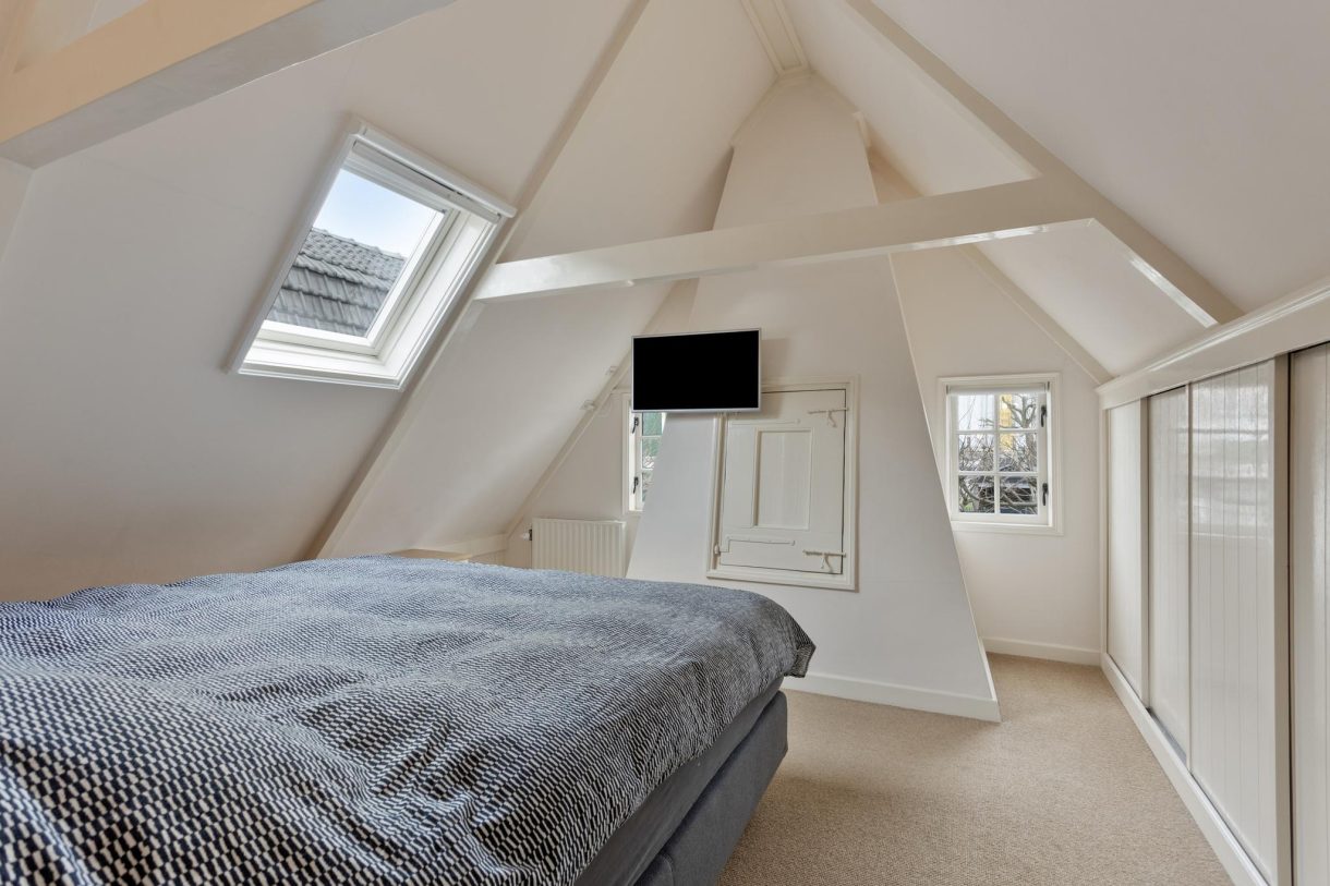 Te koop: Foto Woonhuis aan de Zuideinde 13-15 in Koog aan de Zaan