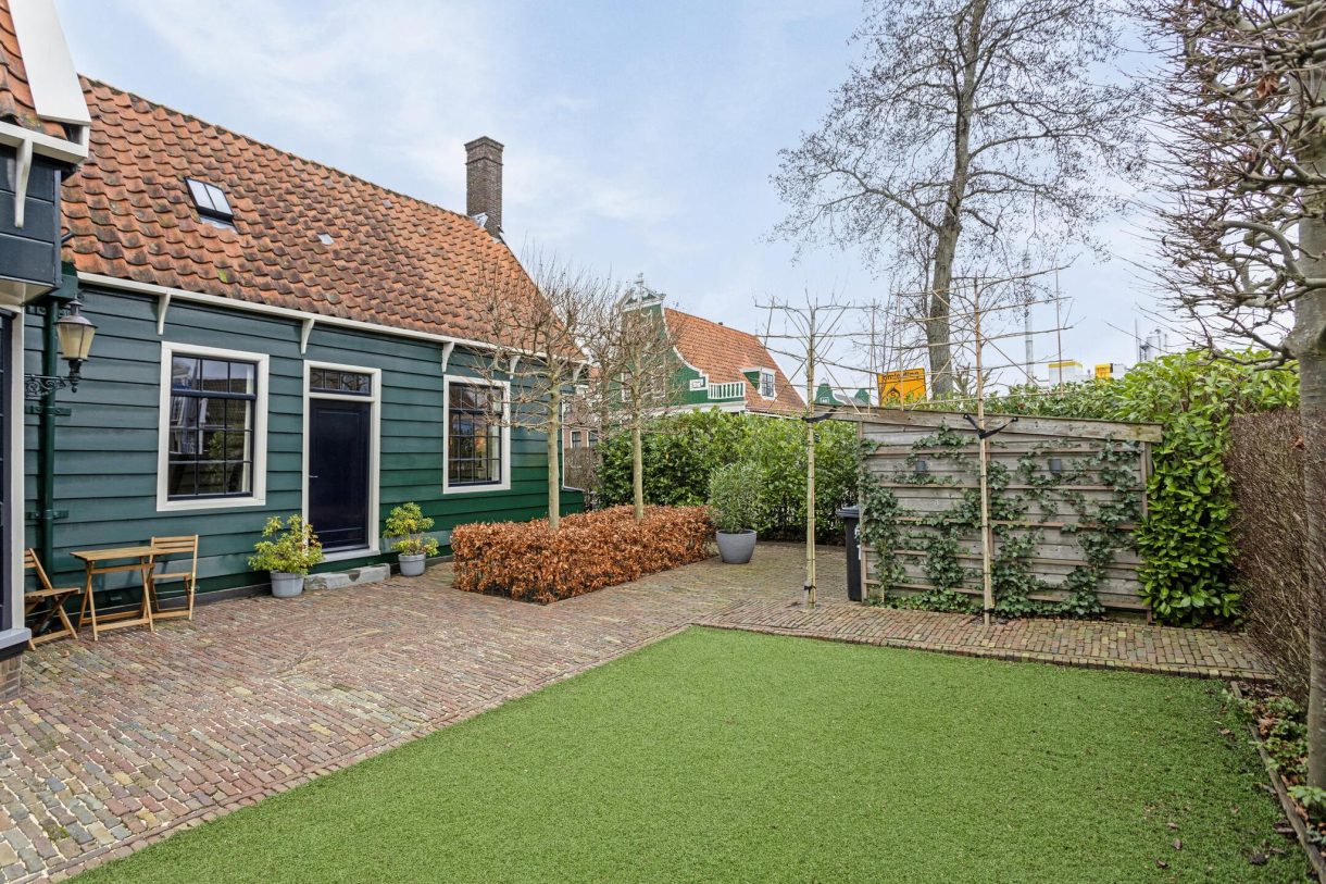 Te koop: Foto Woonhuis aan de Zuideinde 13-15 in Koog aan de Zaan