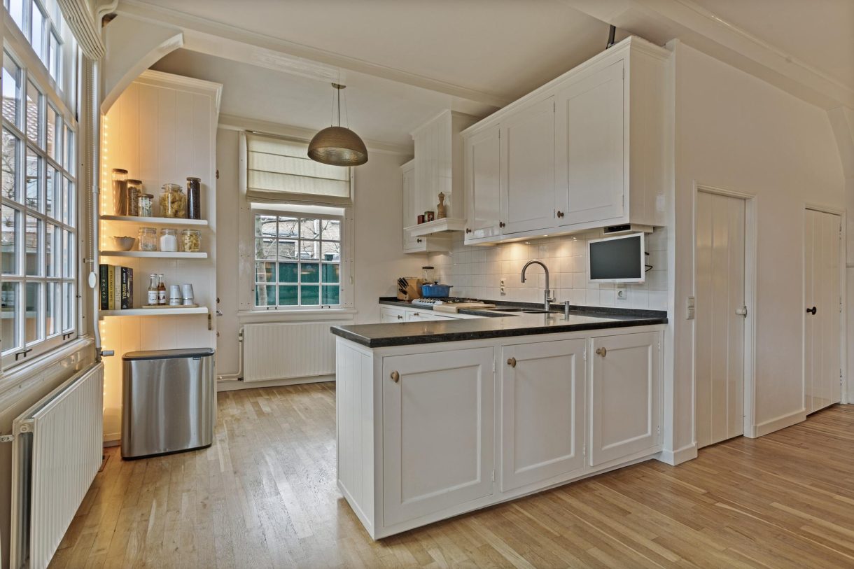 Te koop: Foto Woonhuis aan de Zuideinde 13-15 in Koog aan de Zaan