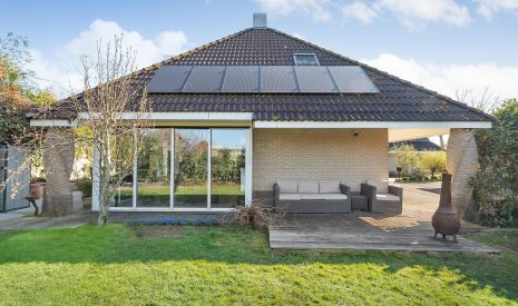 Te koop: Foto Woonhuis aan de Binnenweg 22 in Nijeveen