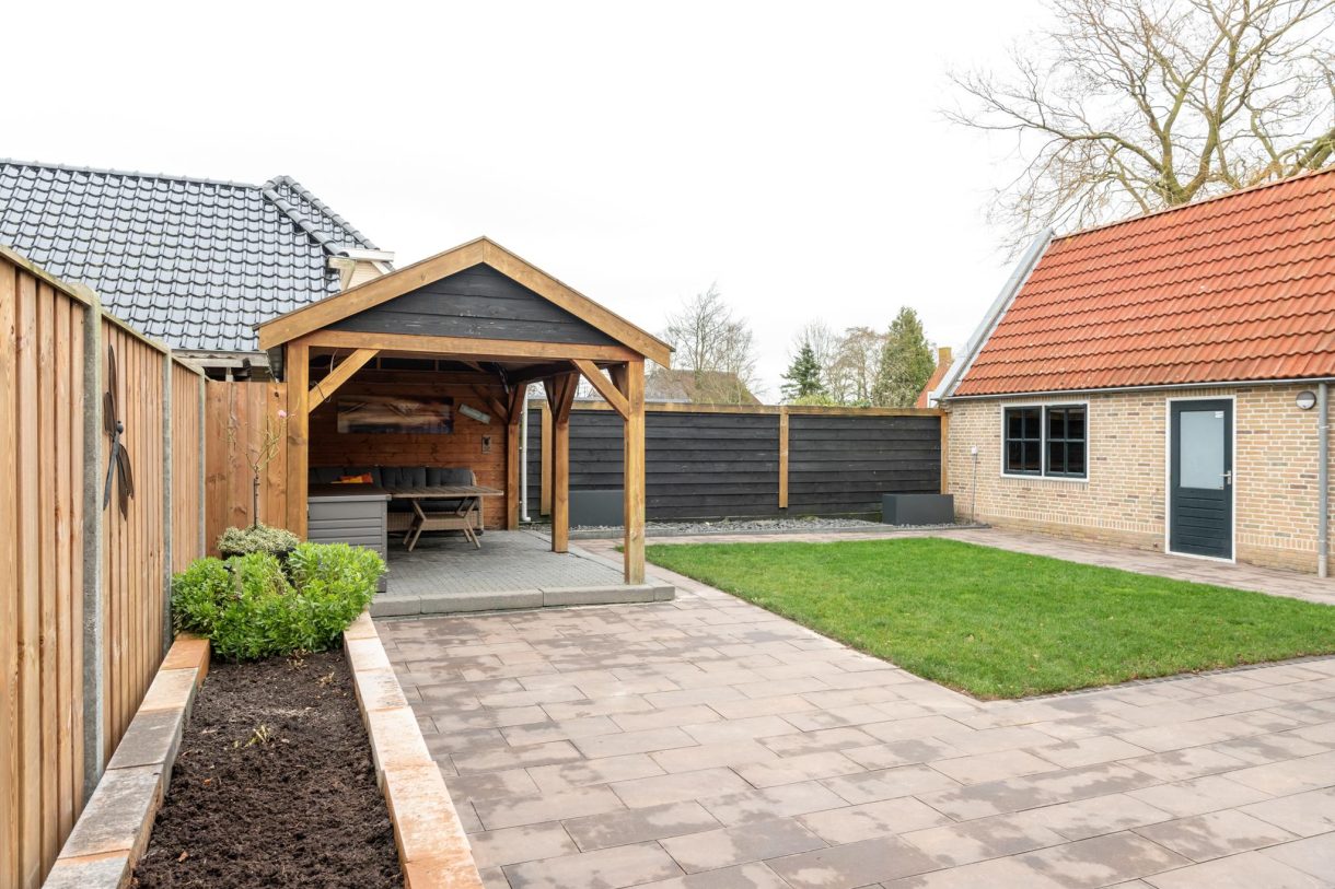 Te koop: Foto Woonhuis aan de De Opslach 13 in Augustinusga