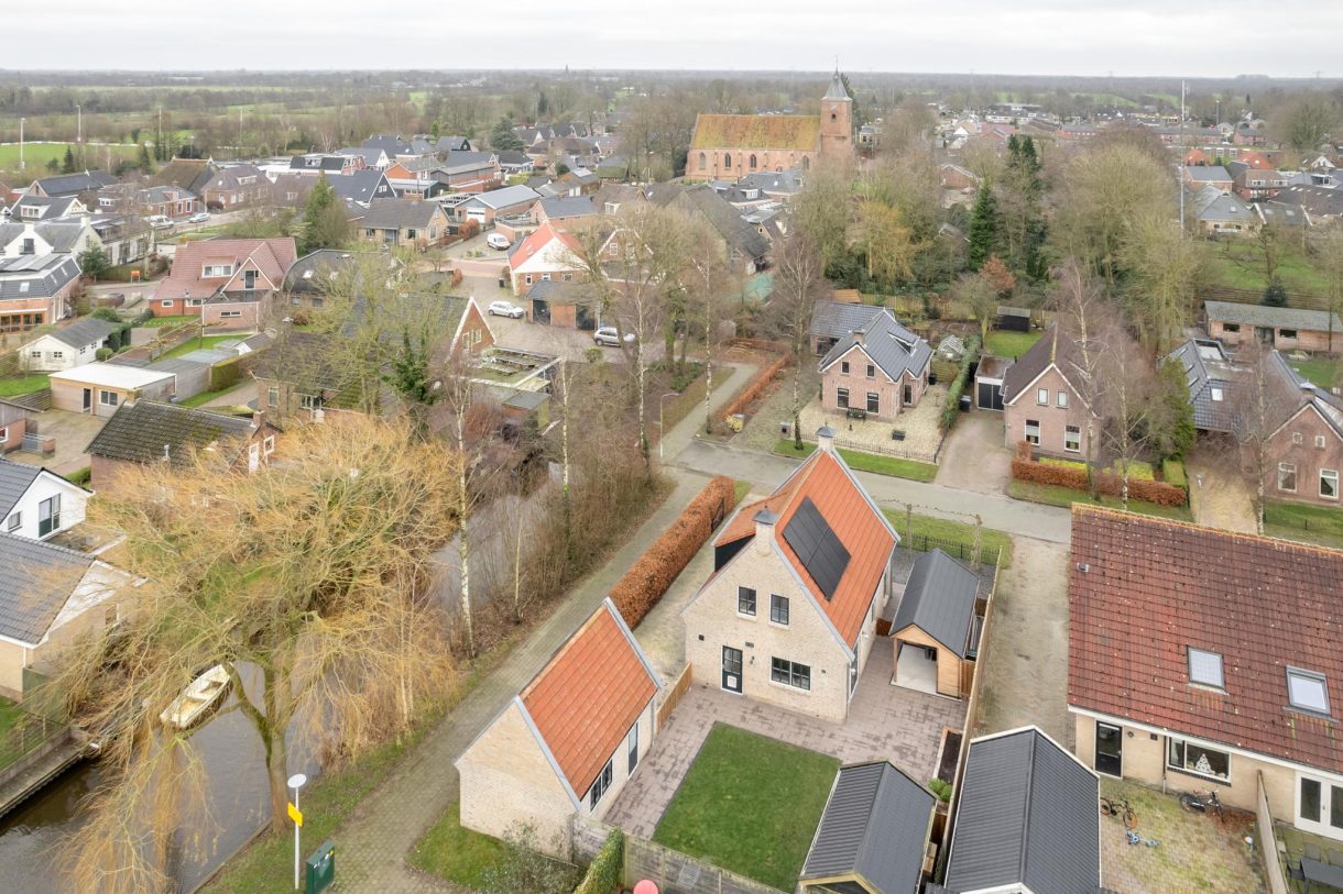 Te koop: Foto Woonhuis aan de De Opslach 13 in Augustinusga