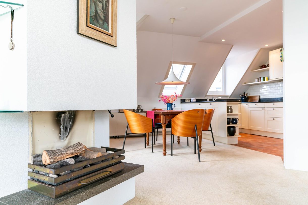 Te koop: Foto Appartement aan de Johan van Oldenbarneveltlaan 23H in 's-Gravenhage