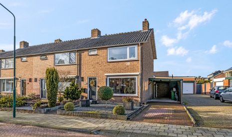 koop  Veenendaal  Rozenstraat 43 – Hoofdfoto