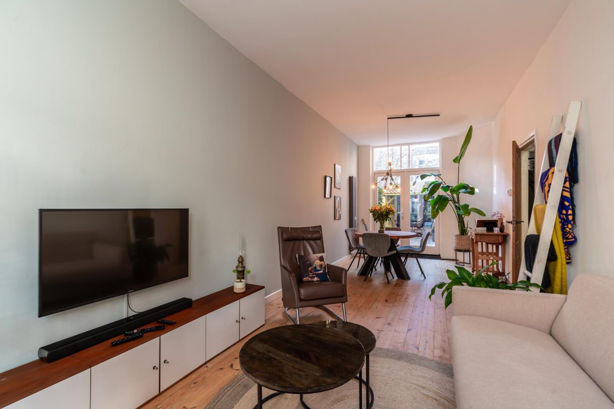 Te koop: Foto Appartement aan de Govert Bidloostraat 56 in 's-Gravenhage