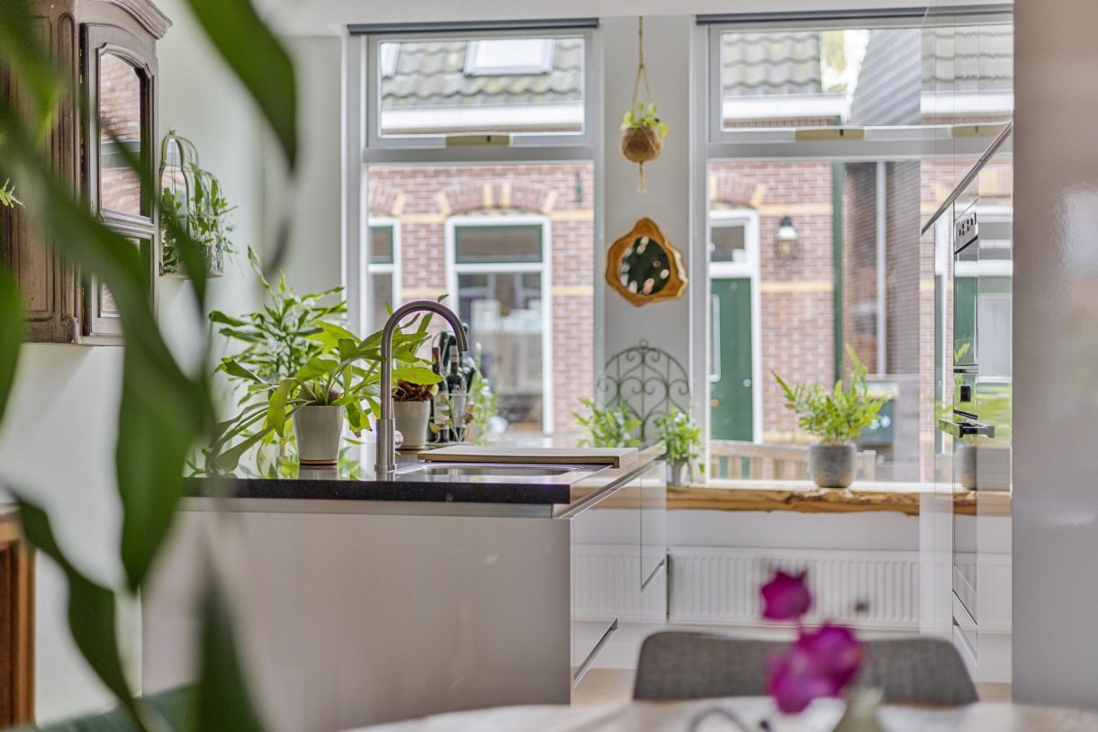 Te koop: Foto Woonhuis aan de Westzanerdijk 98 in Zaandam