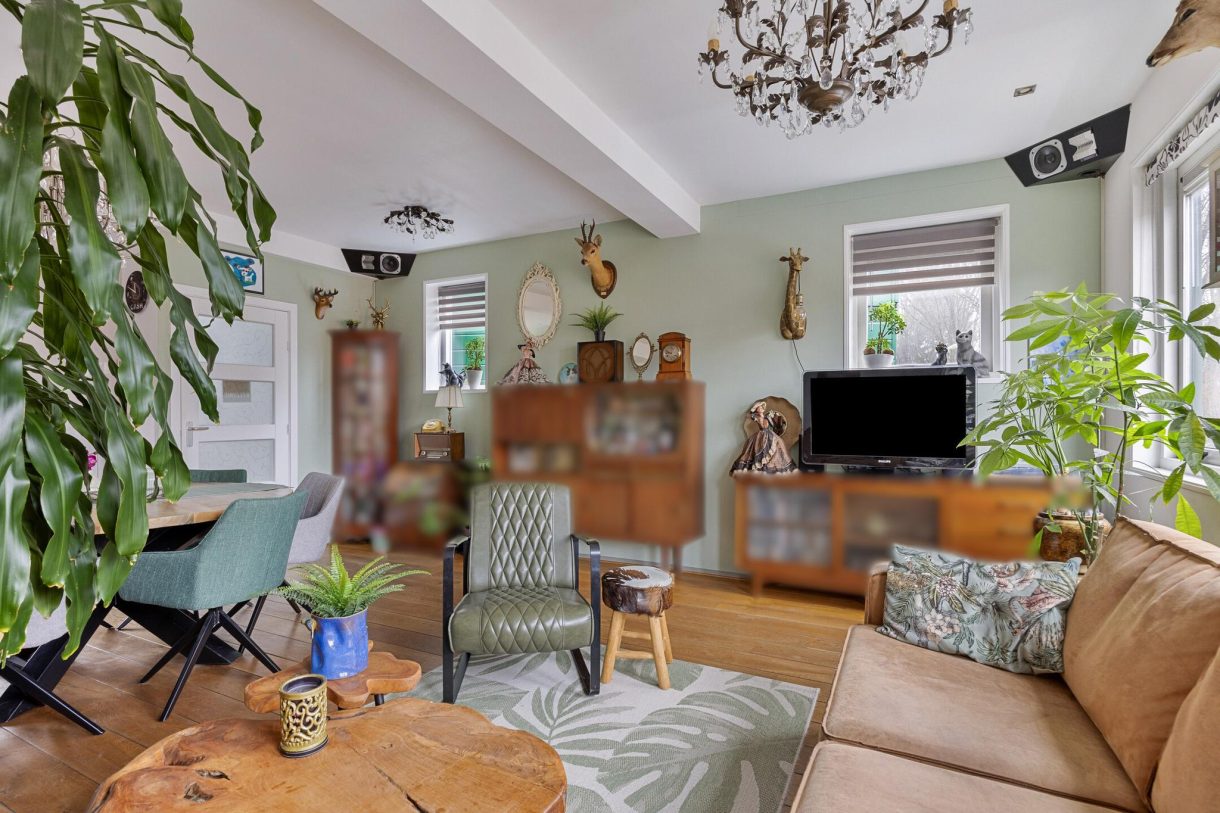 Te koop: Foto Woonhuis aan de Westzanerdijk 98 in Zaandam