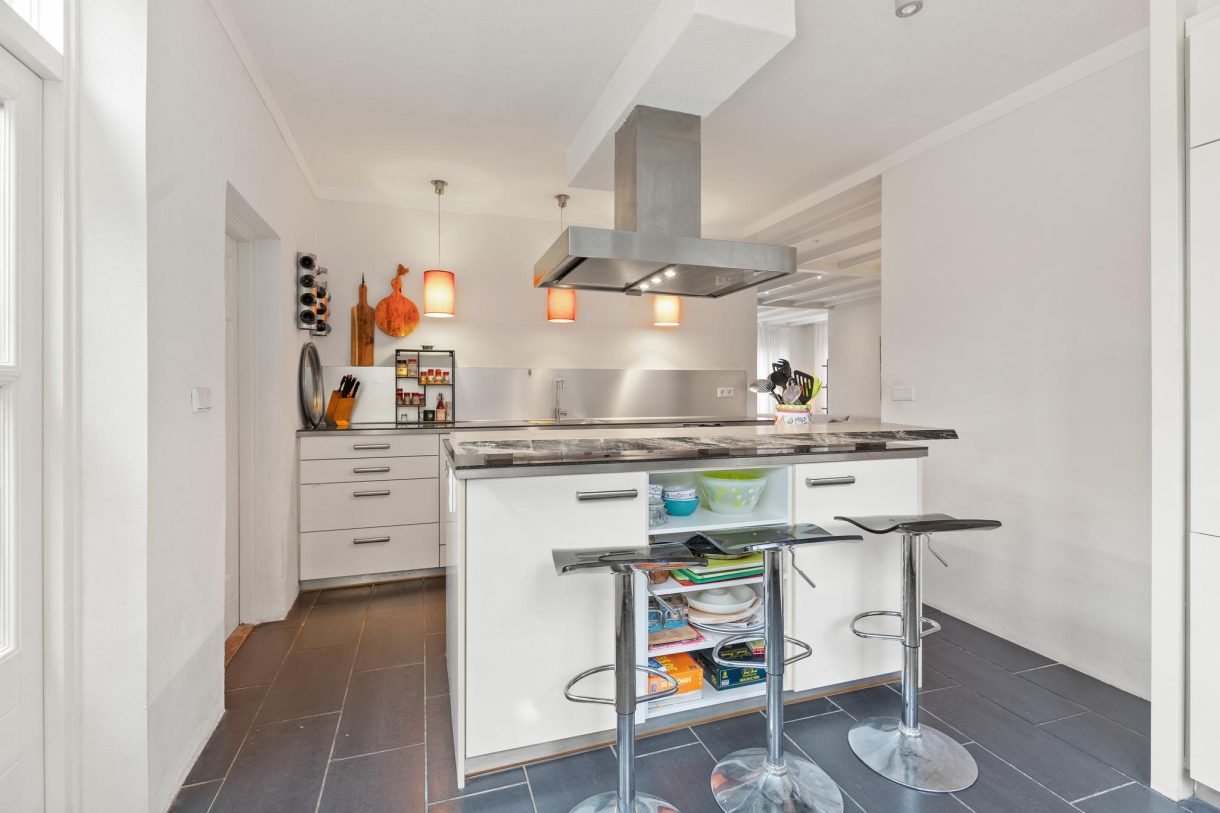 Te koop: Foto Woonhuis aan de Kerkplein 7 in Leuth