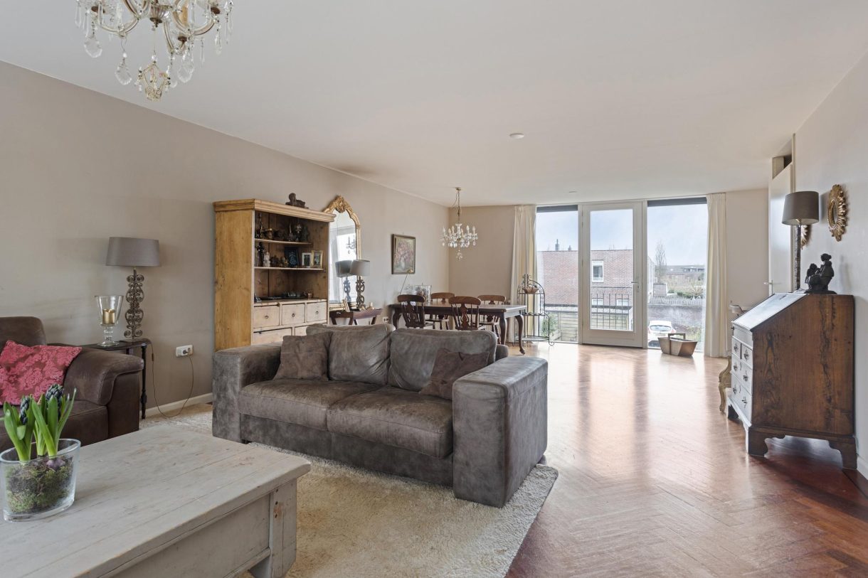 Te koop: Foto Woonhuis aan de St.-Pietersberg 63 in De Meern