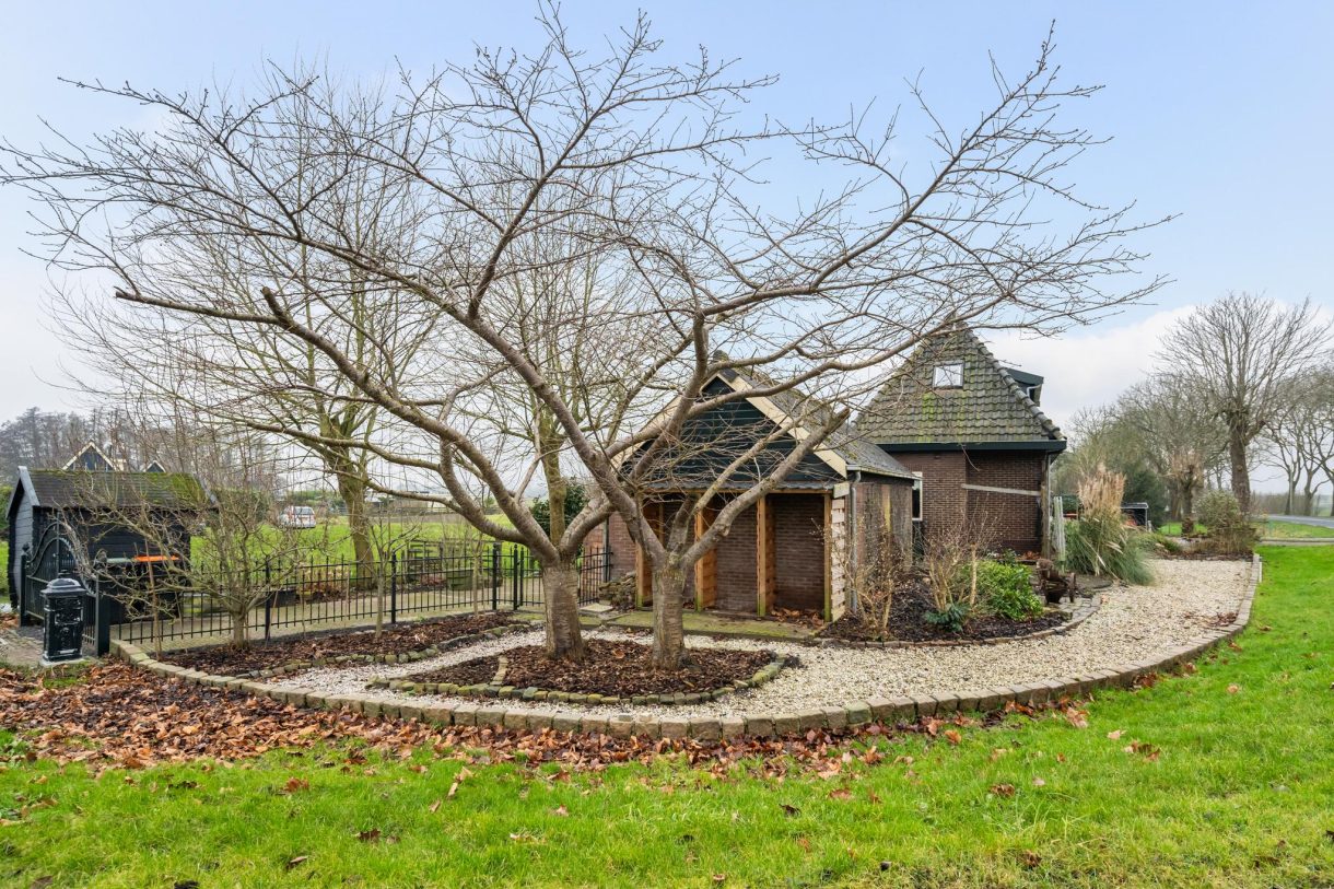 Te koop: Foto Woonhuis aan de Lange Meentweg 1 in Woerdense Verlaat