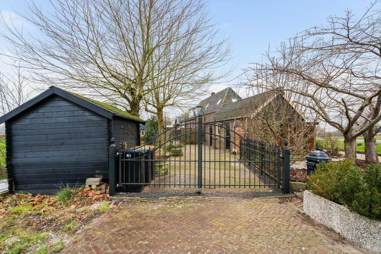 Te koop: Foto Woonhuis aan de Lange Meentweg 1 in Woerdense Verlaat