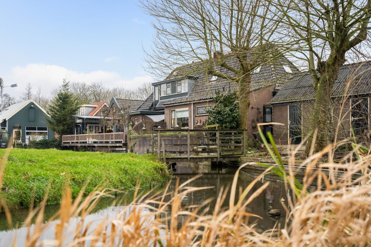 Te koop: Foto Woonhuis aan de Lange Meentweg 1 in Woerdense Verlaat