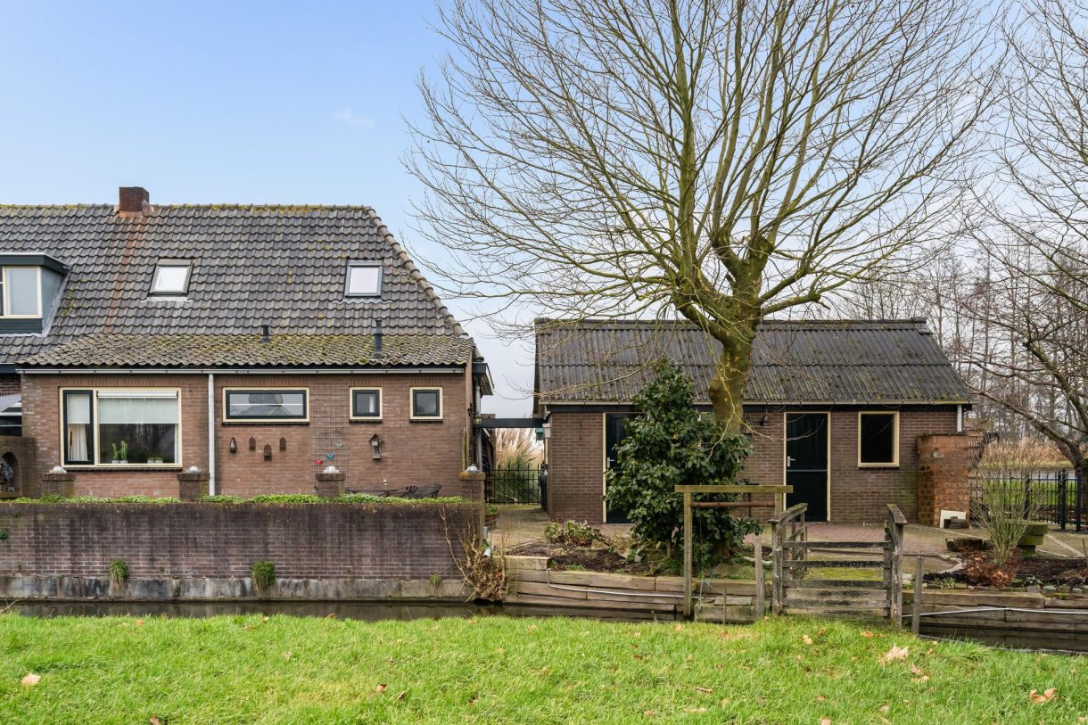 Te koop: Foto Woonhuis aan de Lange Meentweg 1 in Woerdense Verlaat