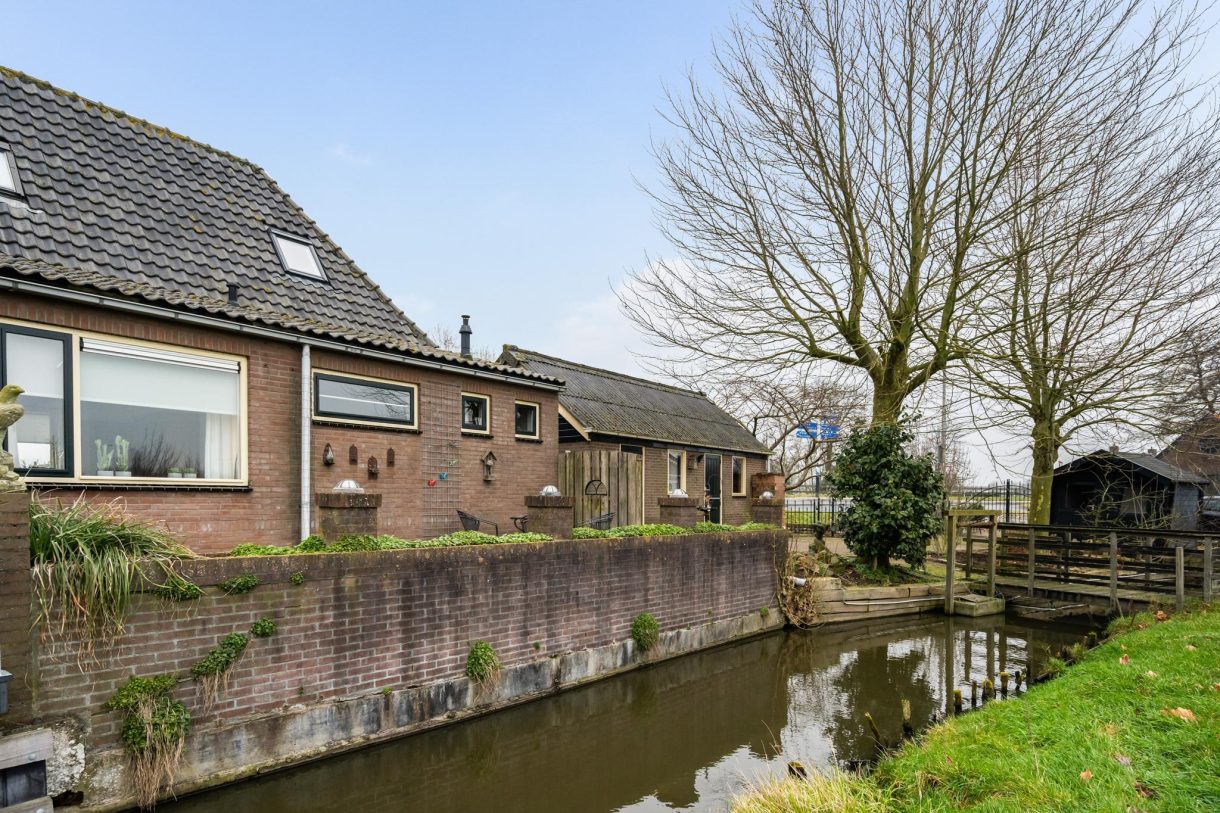 Te koop: Foto Woonhuis aan de Lange Meentweg 1 in Woerdense Verlaat