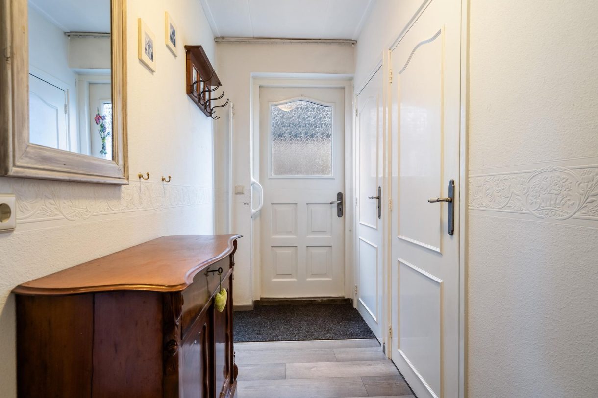 Te koop: Foto Woonhuis aan de Lange Meentweg 1 in Woerdense Verlaat