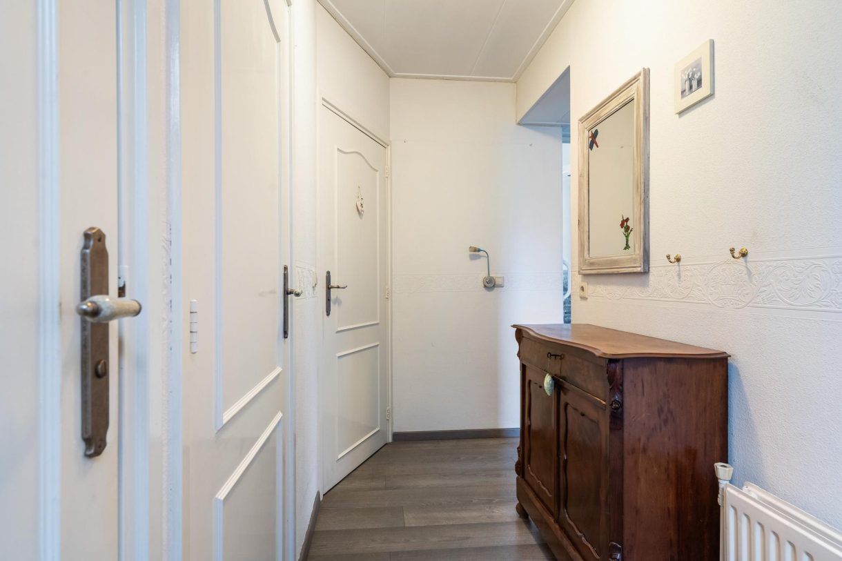 Te koop: Foto Woonhuis aan de Lange Meentweg 1 in Woerdense Verlaat