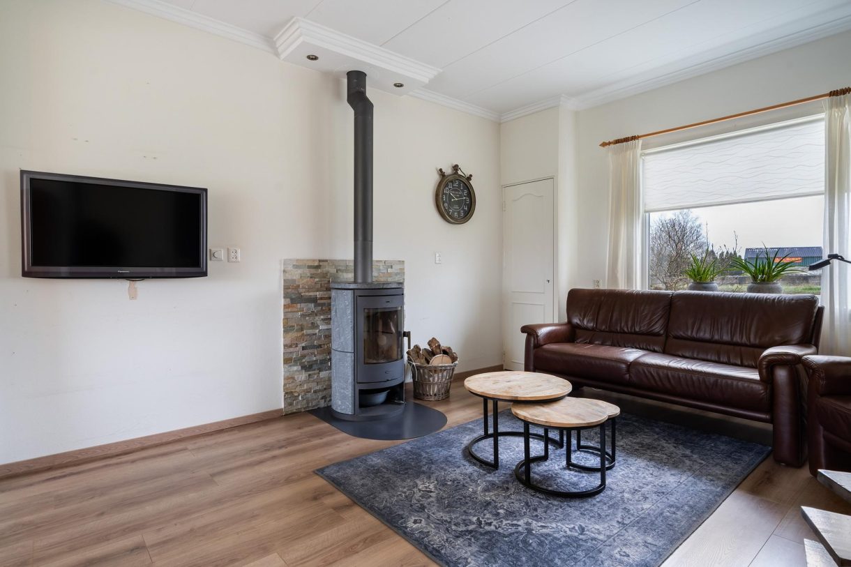 Te koop: Foto Woonhuis aan de Lange Meentweg 1 in Woerdense Verlaat