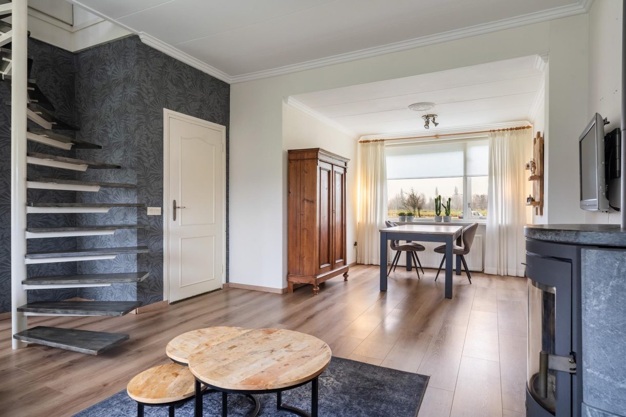 Te koop: Foto Woonhuis aan de Lange Meentweg 1 in Woerdense Verlaat