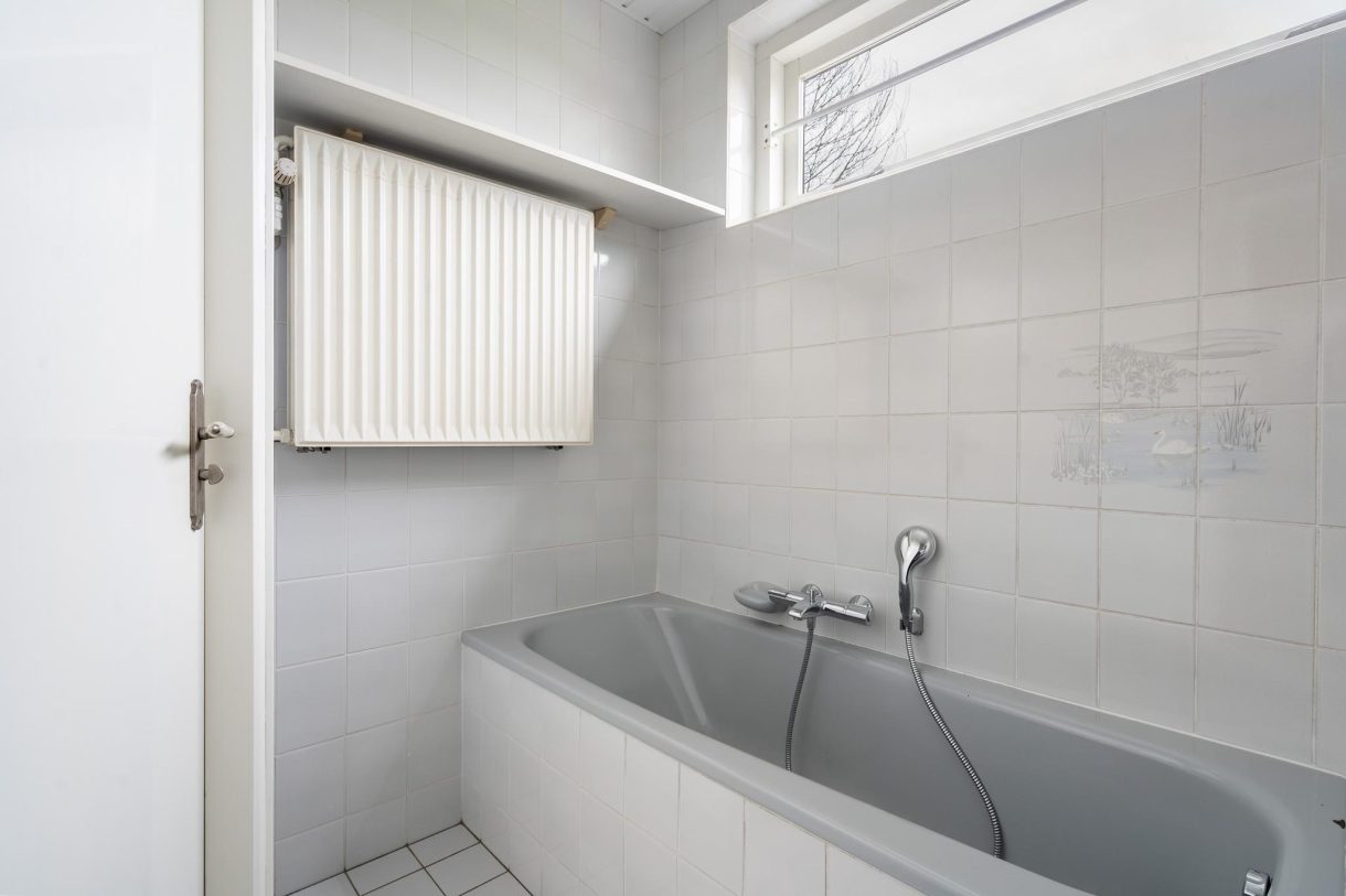 Te koop: Foto Woonhuis aan de Lange Meentweg 1 in Woerdense Verlaat