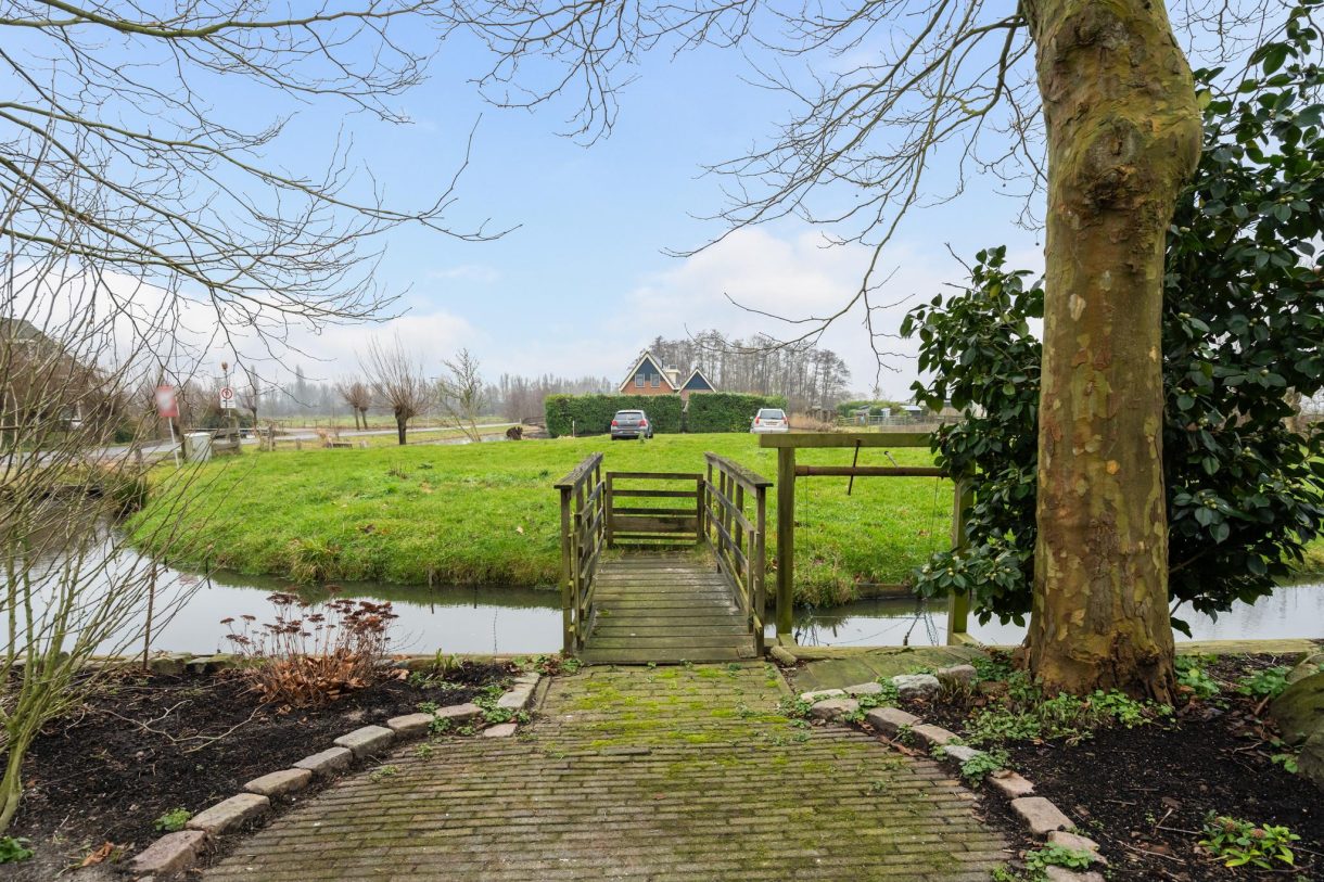 Te koop: Foto Woonhuis aan de Lange Meentweg 1 in Woerdense Verlaat