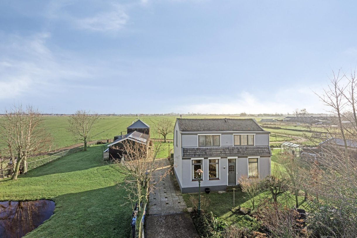 Te koop: Foto Woonhuis aan de Nauernasche Vaartdijk 7 in Westzaan