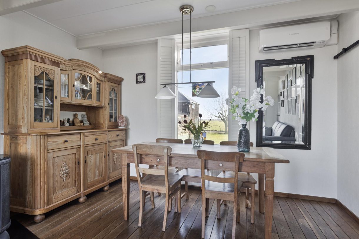 Te koop: Foto Woonhuis aan de Nauernasche Vaartdijk 7 in Westzaan