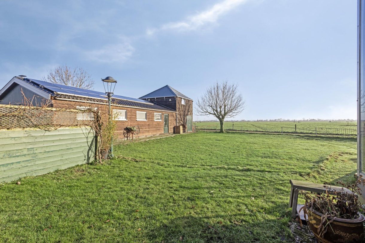 Te koop: Foto Woonhuis aan de Nauernasche Vaartdijk 7 in Westzaan