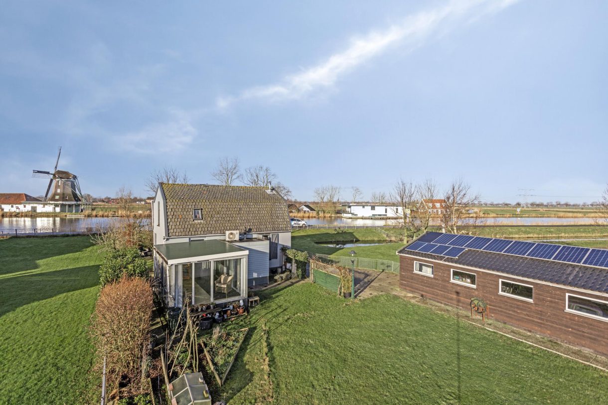 Te koop: Foto Woonhuis aan de Nauernasche Vaartdijk 7 in Westzaan