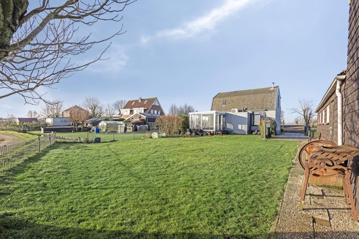 Te koop: Foto Woonhuis aan de Nauernasche Vaartdijk 7 in Westzaan