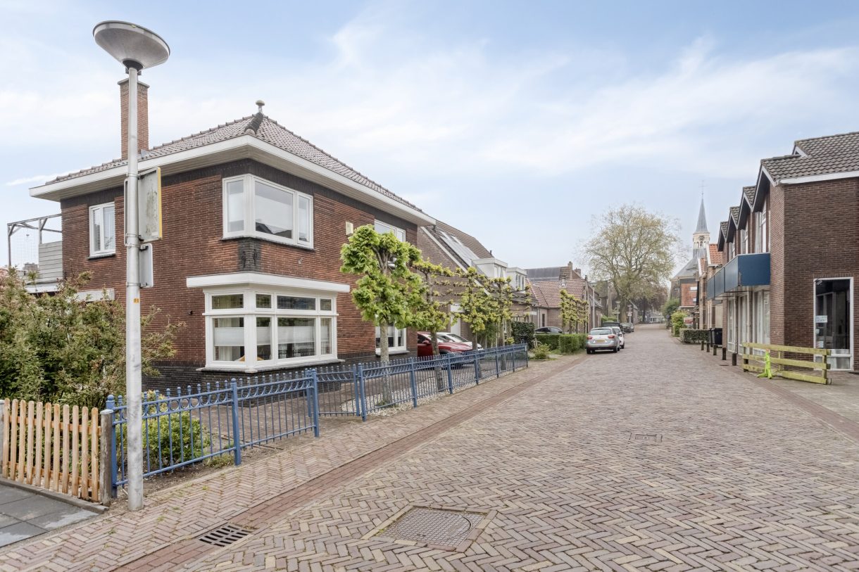 Te koop: Foto Woonhuis aan de Kerkstraat 13 in Woubrugge