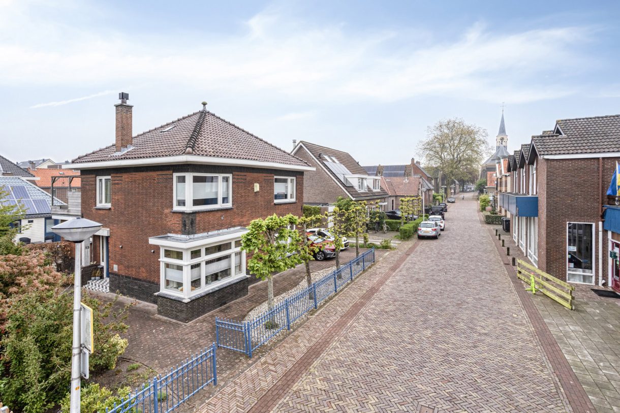 Te koop: Foto Woonhuis aan de Kerkstraat 13 in Woubrugge