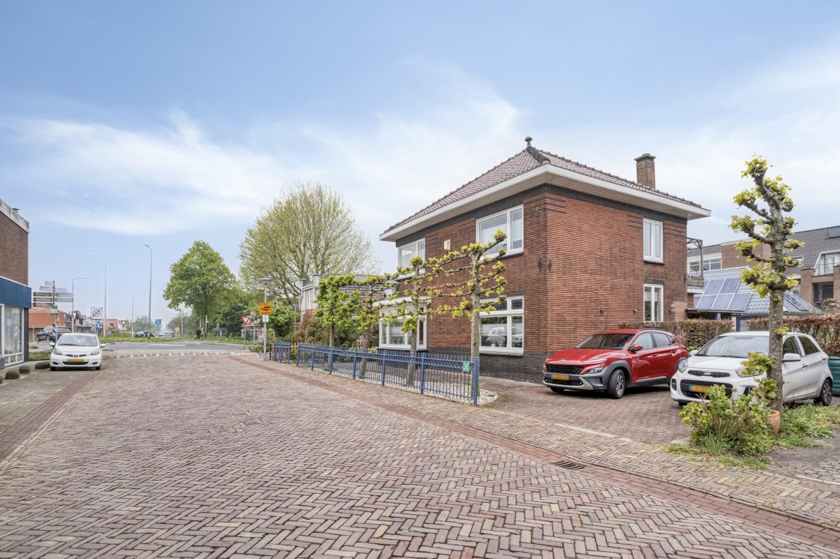 Te koop: Foto Woonhuis aan de Kerkstraat 13 in Woubrugge