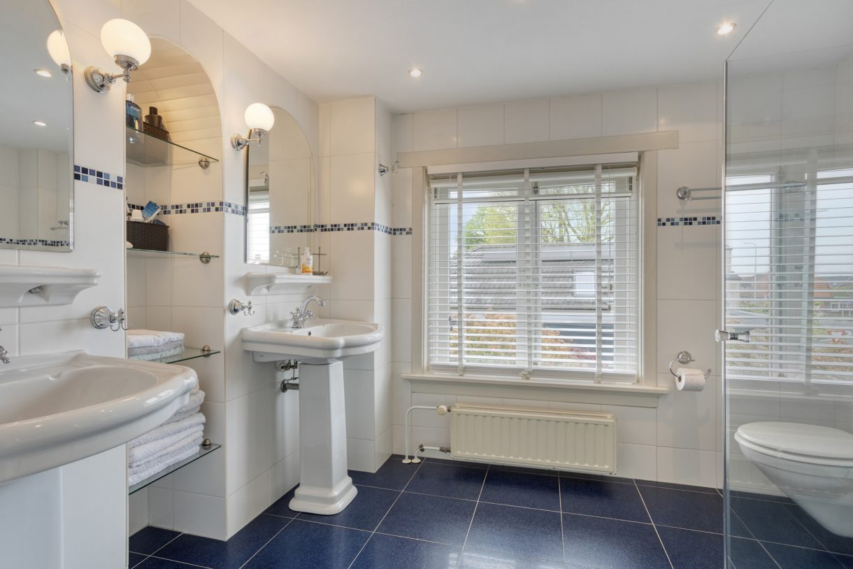 Te koop: Foto Woonhuis aan de Kerkstraat 13 in Woubrugge