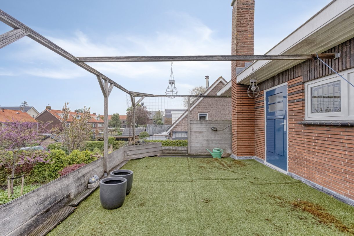 Te koop: Foto Woonhuis aan de Kerkstraat 13 in Woubrugge