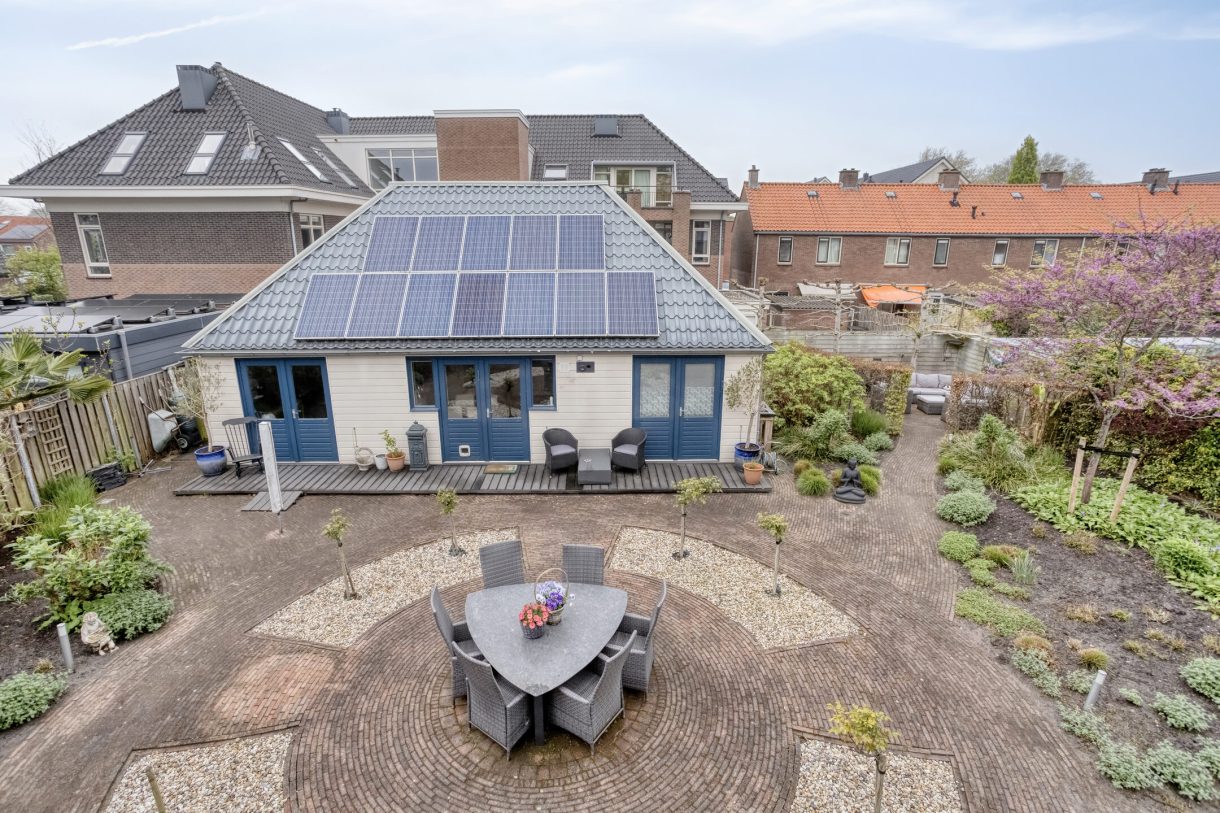 Te koop: Foto Woonhuis aan de Kerkstraat 13 in Woubrugge