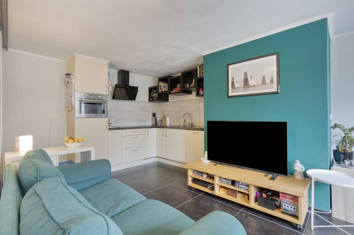 Te koop: Foto Woonhuis aan de Kerkstraat 13 in Woubrugge