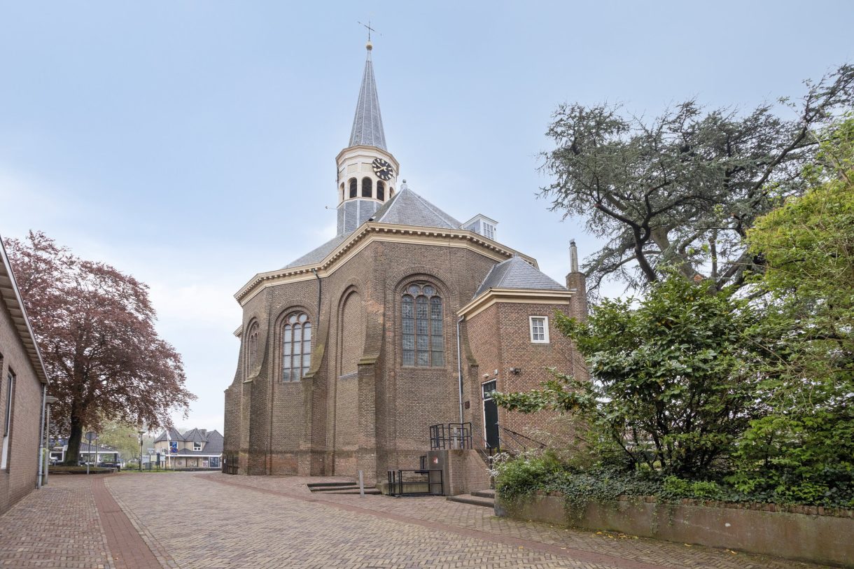 Te koop: Foto Woonhuis aan de Kerkstraat 13 in Woubrugge