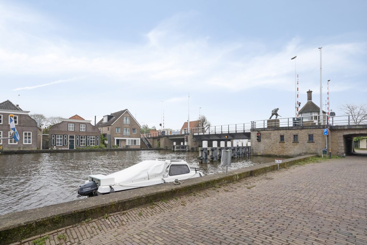 Te koop: Foto Woonhuis aan de Kerkstraat 13 in Woubrugge