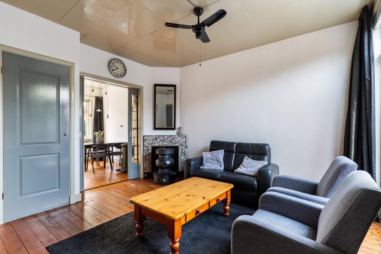 Te koop: Foto Woonhuis aan de Dahliastraat 18 in Woerden