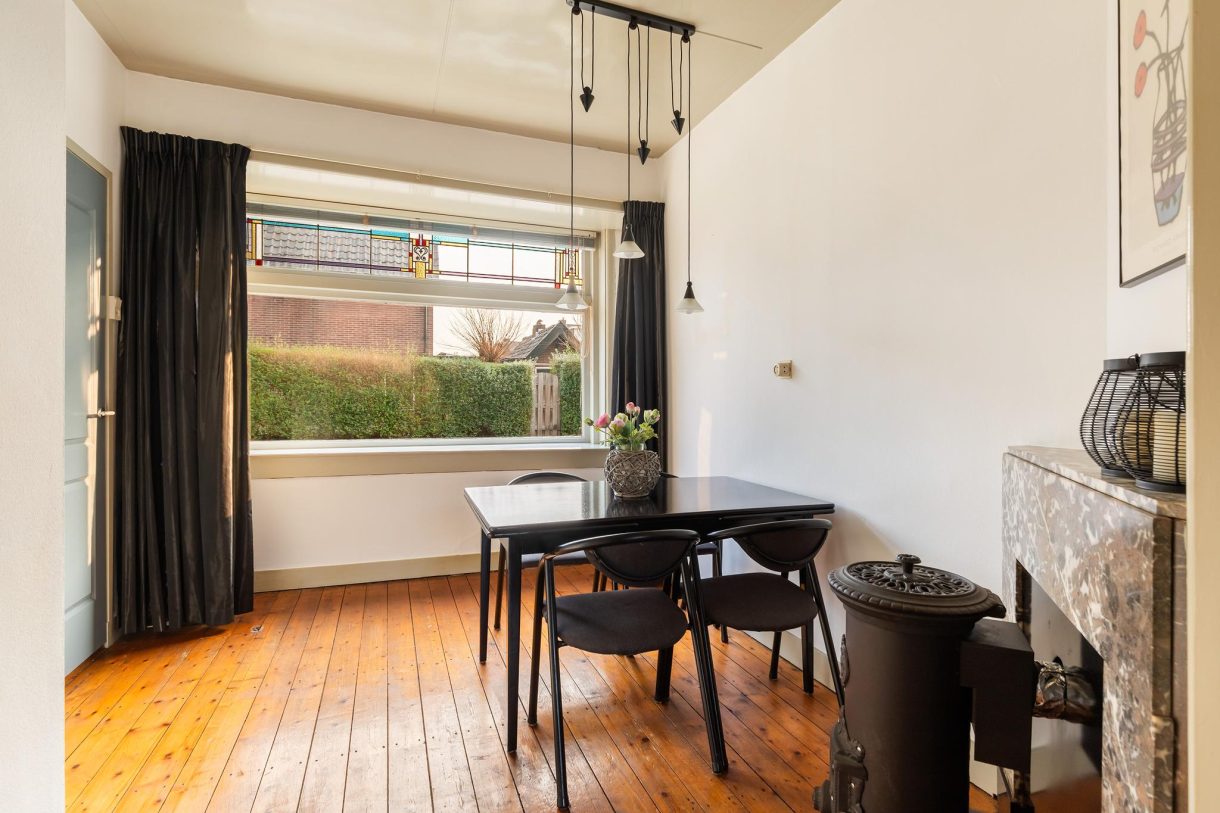 Te koop: Foto Woonhuis aan de Dahliastraat 18 in Woerden