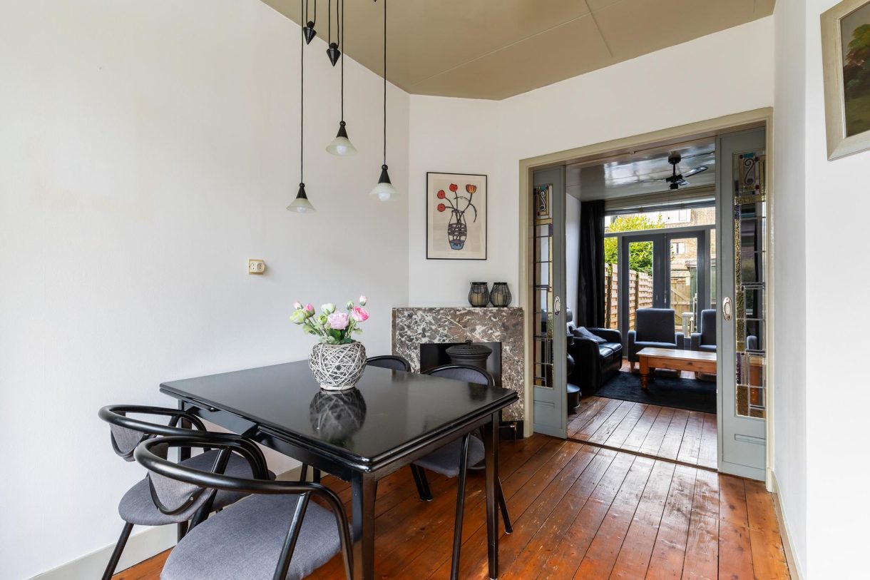 Te koop: Foto Woonhuis aan de Dahliastraat 18 in Woerden