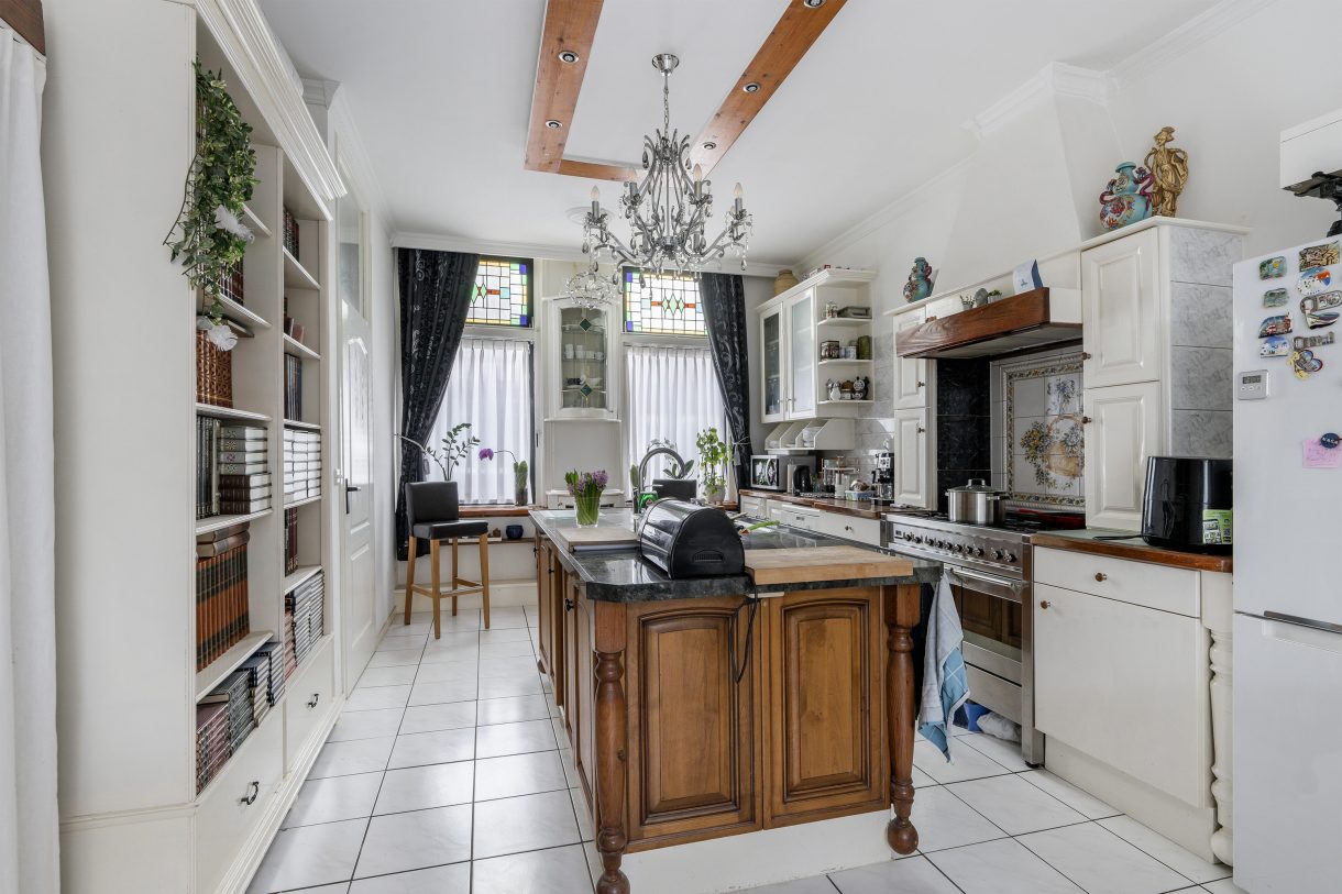 Te koop: Foto Woonhuis aan de Emmastraat 29 in Vlaardingen