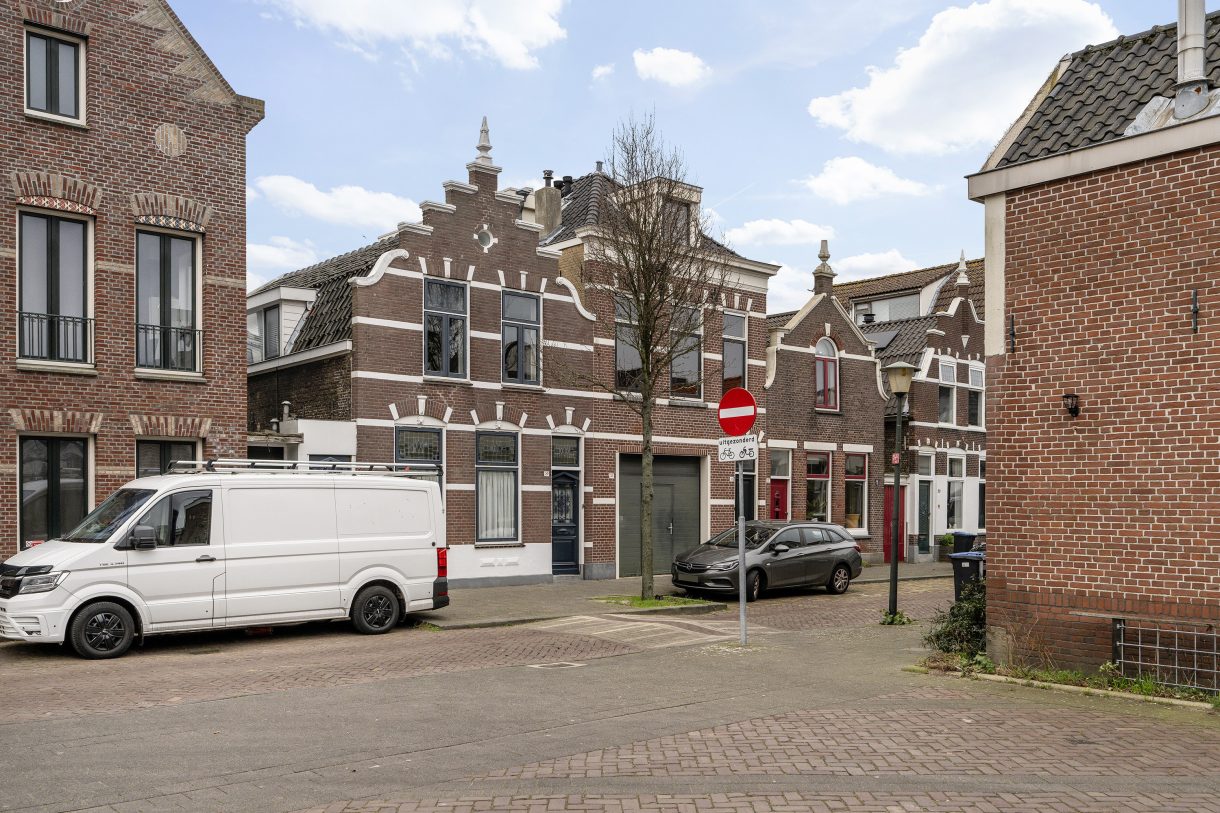 Te koop: Foto Woonhuis aan de Emmastraat 29 in Vlaardingen