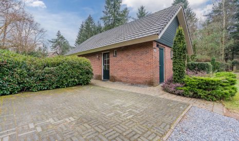 Te koop: Foto Woonhuis aan de Hof van Halenweg 2-346 in Hooghalen