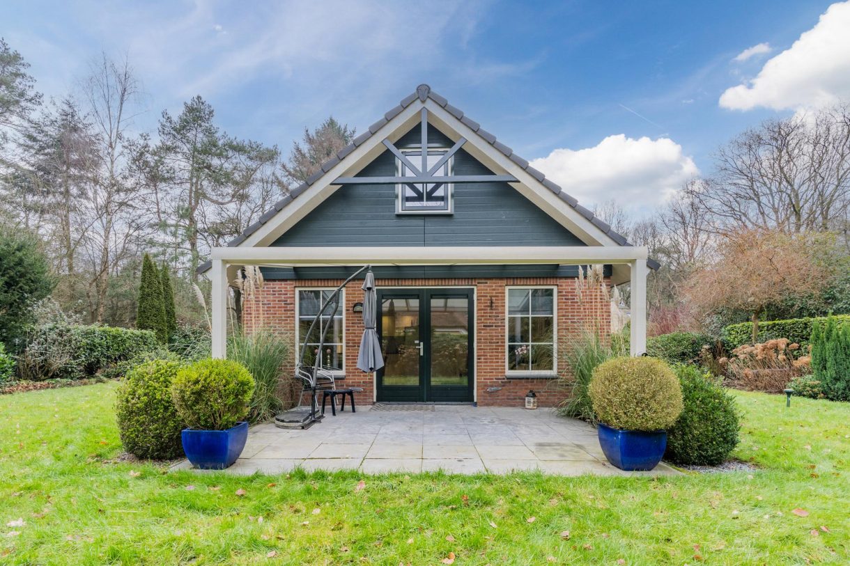 Te koop: Foto Woonhuis aan de Hof van Halenweg 2-346 in Hooghalen