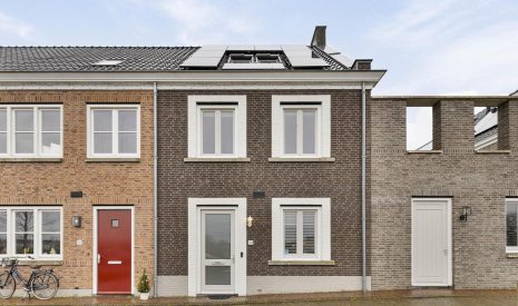 Hoofdfoto van Helmond Lauwerstraat 28