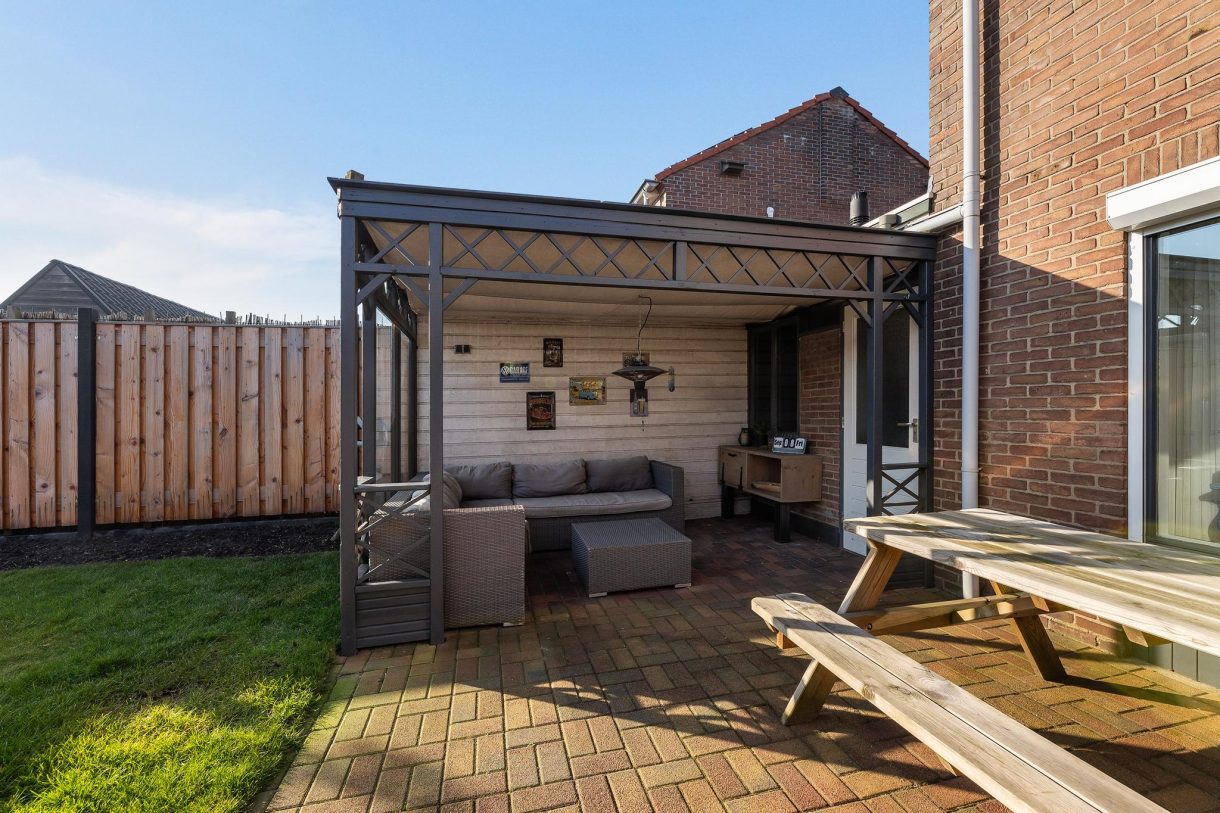 Te koop: Foto Woonhuis aan de Leeuwerikstraat 13 in Hattemerbroek