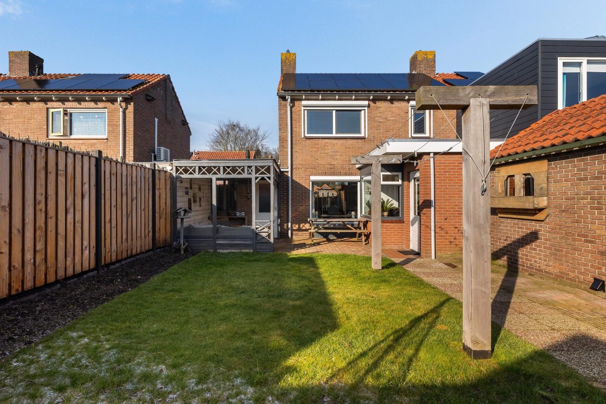 Te koop: Foto Woonhuis aan de Leeuwerikstraat 13 in Hattemerbroek