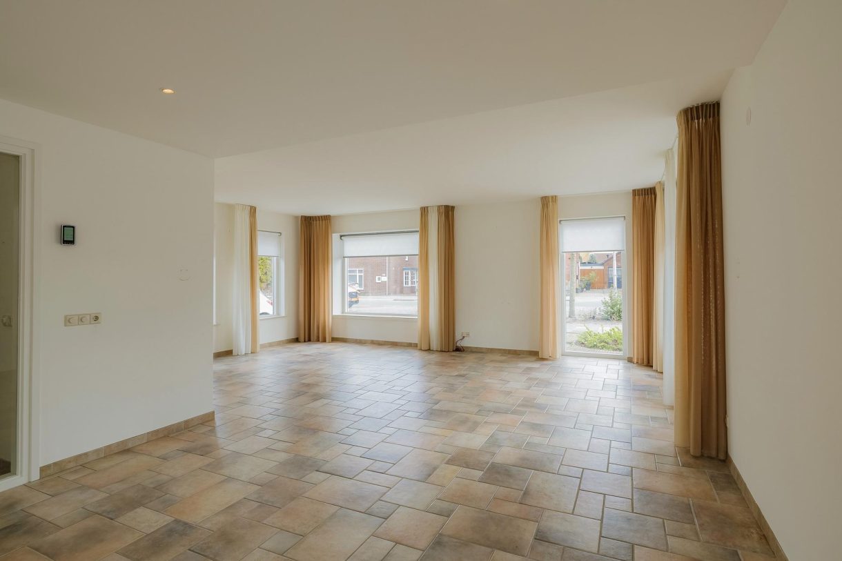 Te koop: Foto Woonhuis aan de Viaductweg 54 in Noordwijkerhout