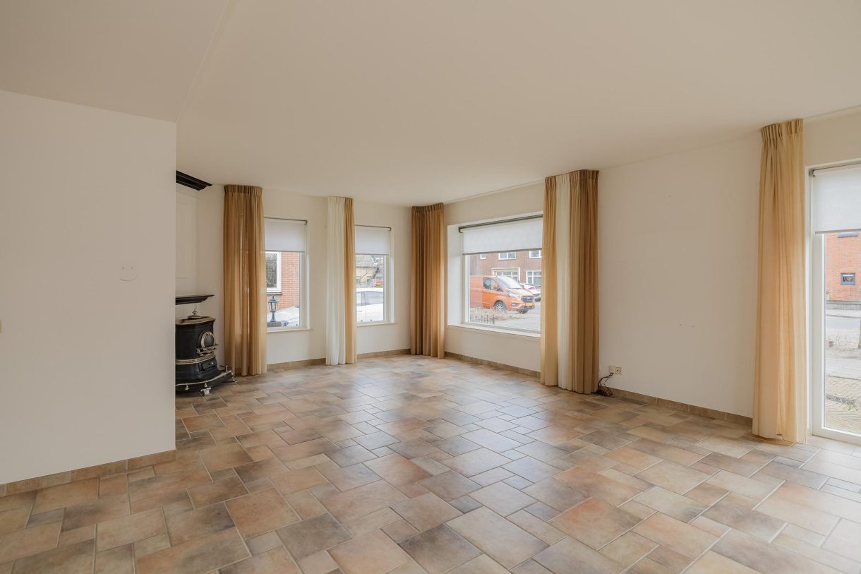 Te koop: Foto Woonhuis aan de Viaductweg 54 in Noordwijkerhout